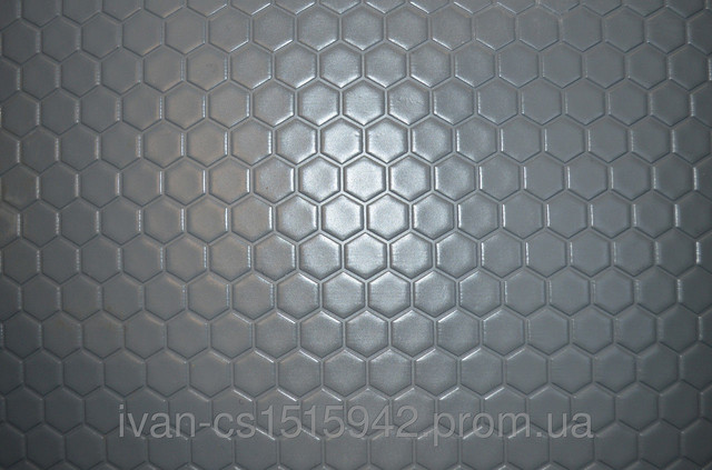 Линолеум  (шестигранник светло-серый ) тип "АВТОЛИН" шир 2,0 м. толш. 2,0 мм+/- 0,2 мм 
